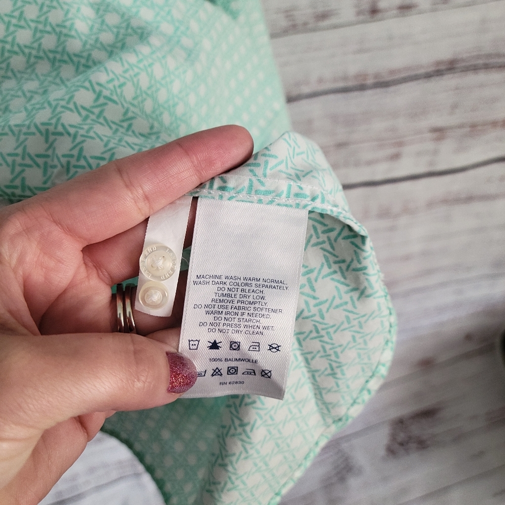 LANDS END S2 3/4 Button-down - Picture 3 of 5